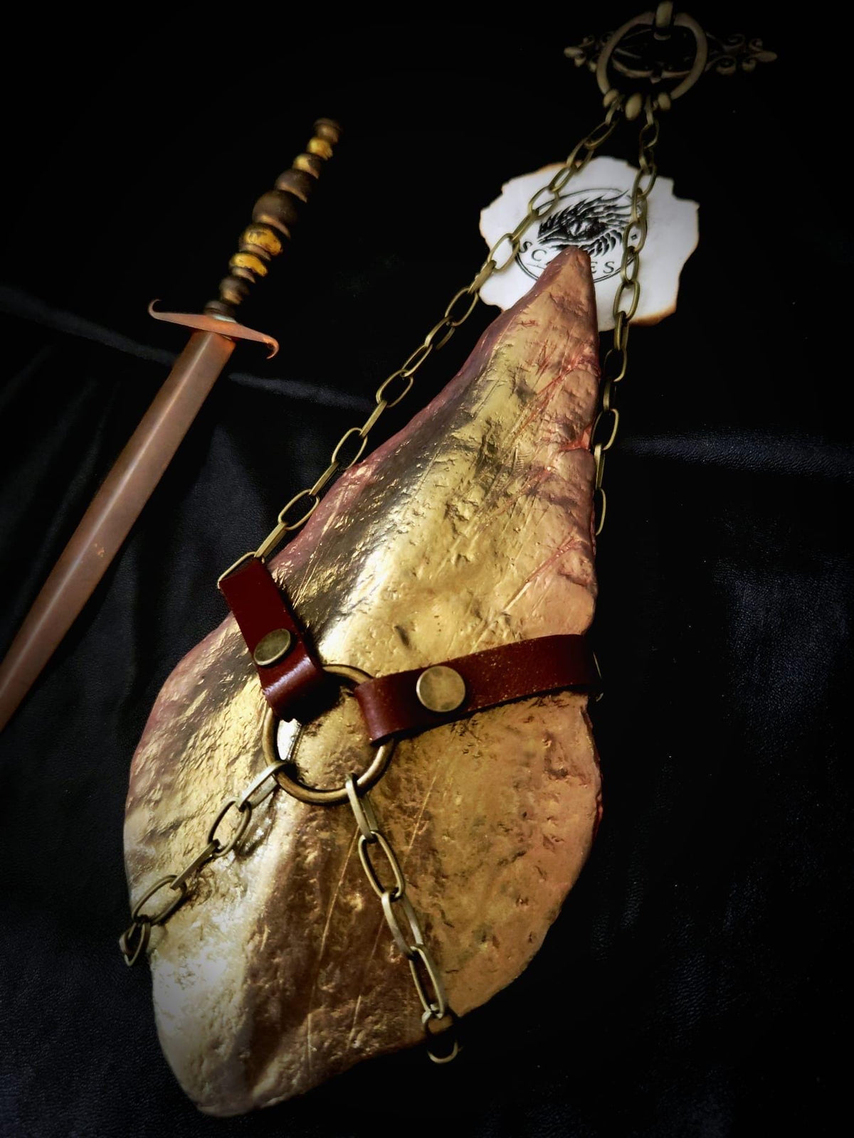 Écaille de Sunfyre version Book avec harnais en cuir de vachette