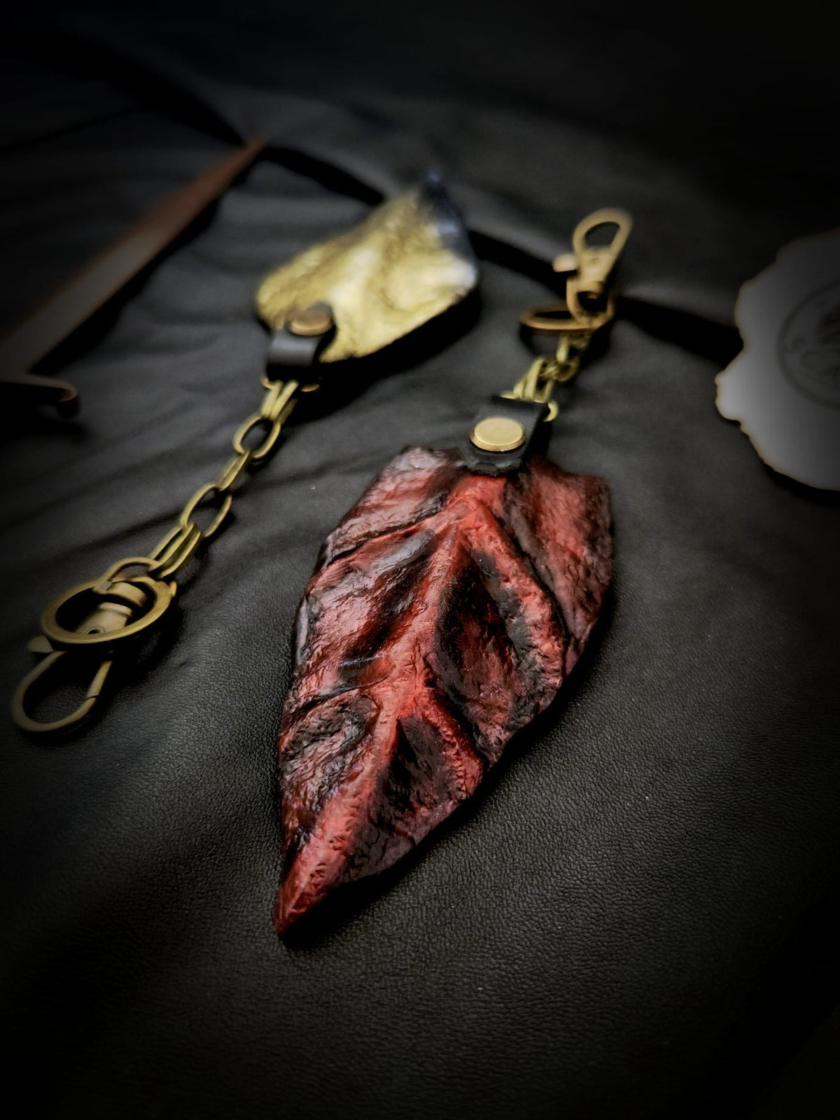Porte-clés dragon Caraxes et Sunfyre faits main – Scales