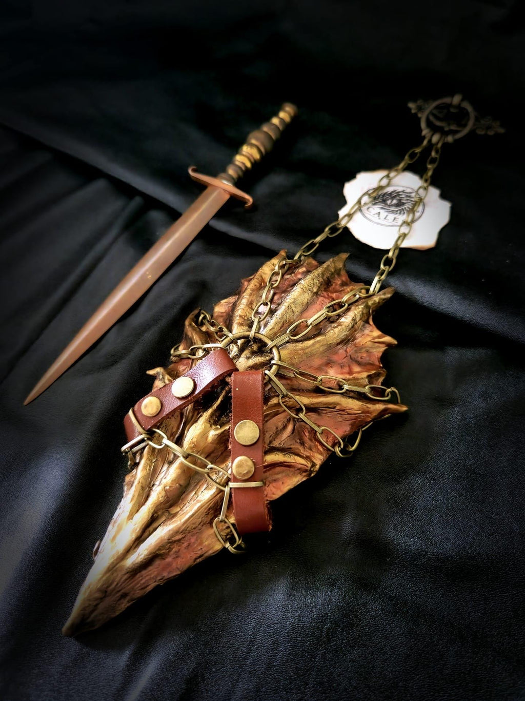 Écaille de Smaug avec harnais en cuir de vachette