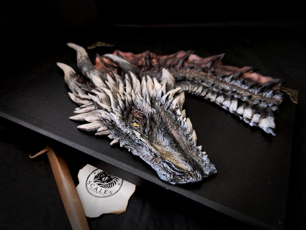 Sculpture de Drogon peinte à la main Sketchbook A4– Scales