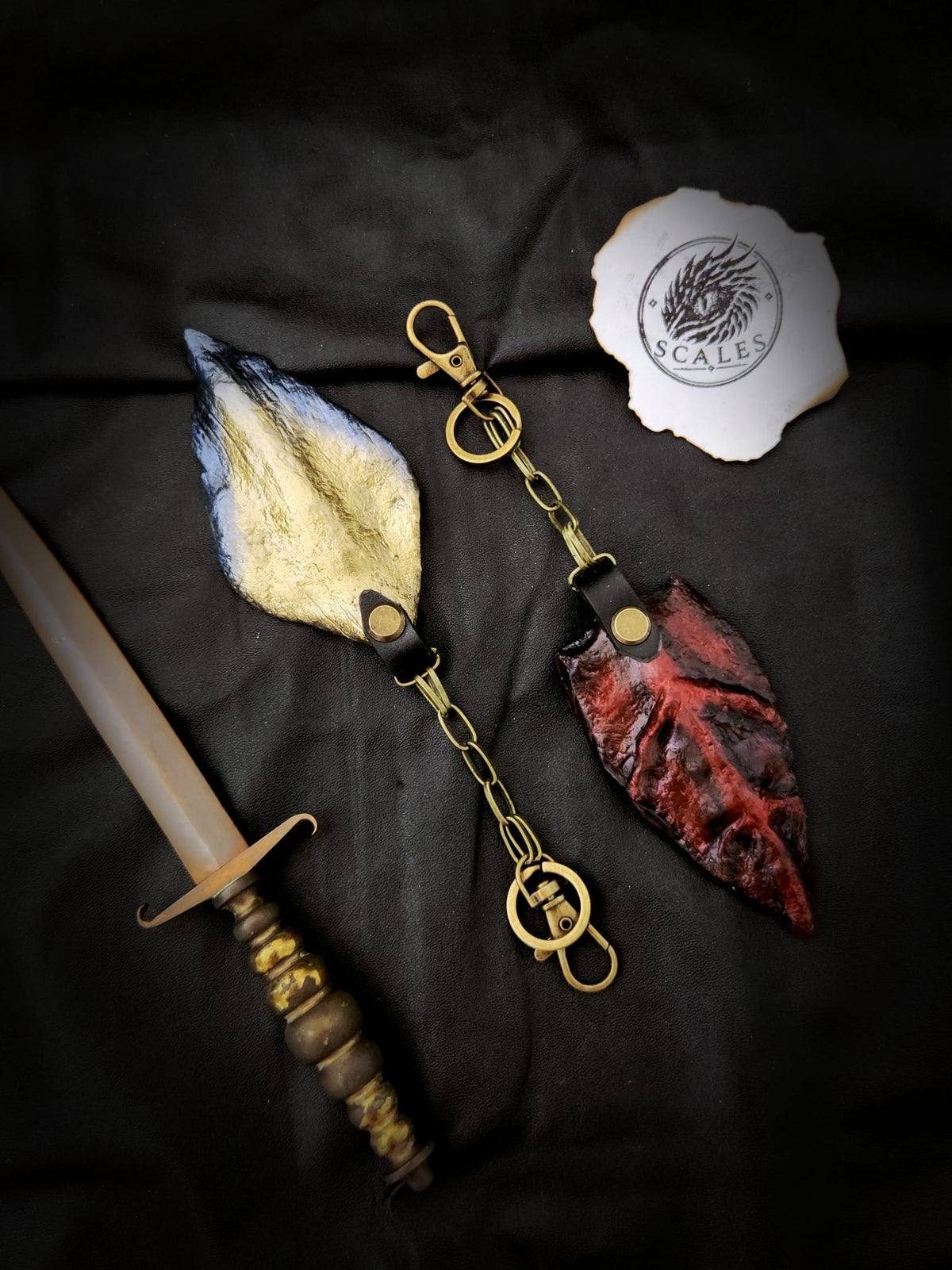 Porte-clés dragon Caraxes et Sunfyre faits main – Scales